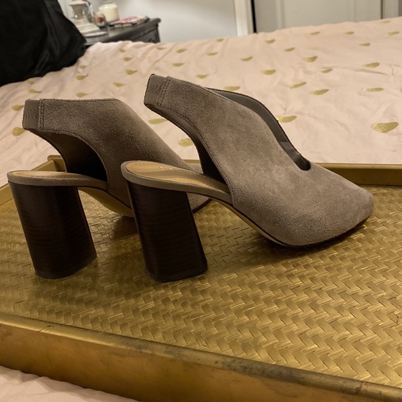 Gibson Latimer block wedge cow leather mules - Picture 3 of 5